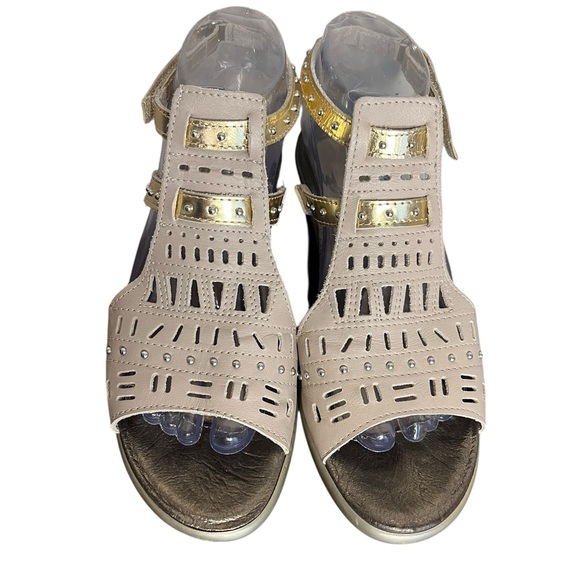 NAOT Vogue Linen/Gold Sheen Leather  Sandal of‎ the Avantgarde Collection Size 9 - Picture 1 of 7